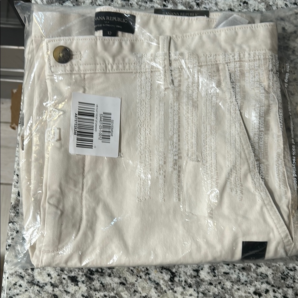 Banana Republic Authentic Chino High Rise